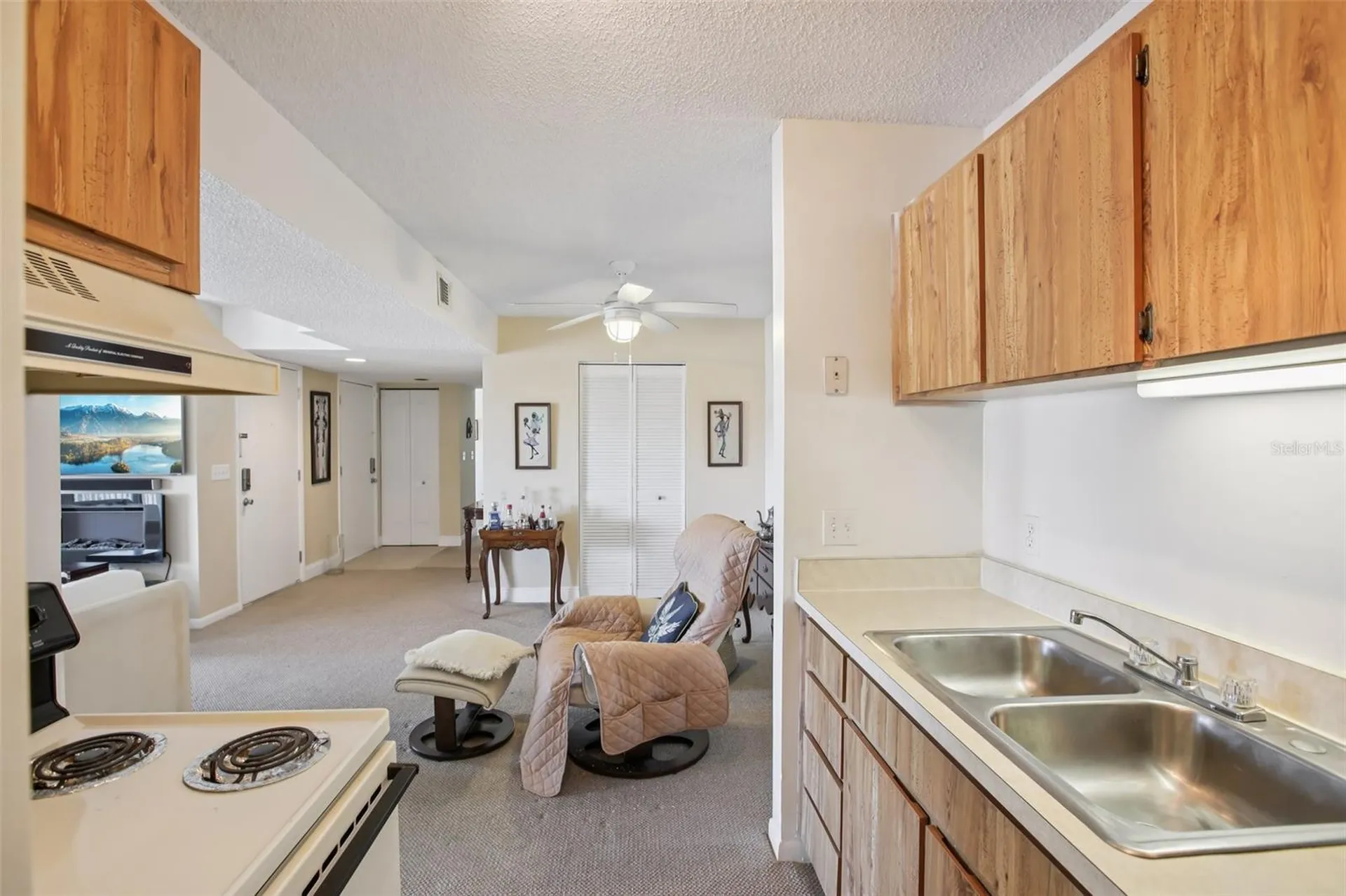455 Alt 19 S Palm Harbor FL 34683