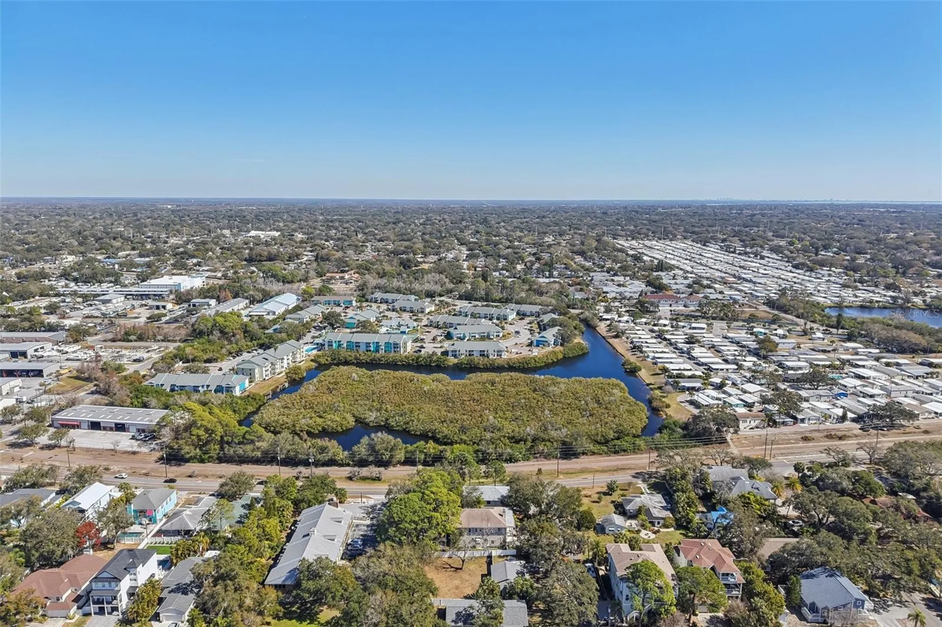 455 Alt 19 S Palm Harbor FL 34683