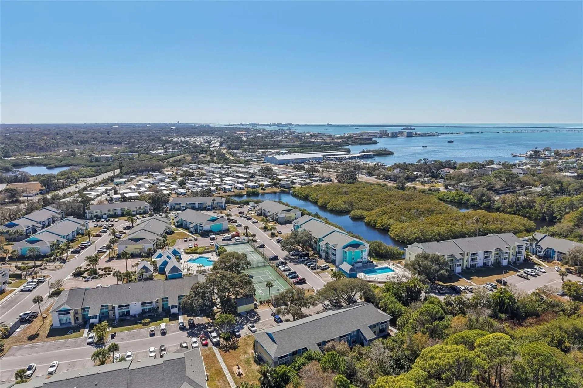 455 Alt 19 S Palm Harbor FL 34683