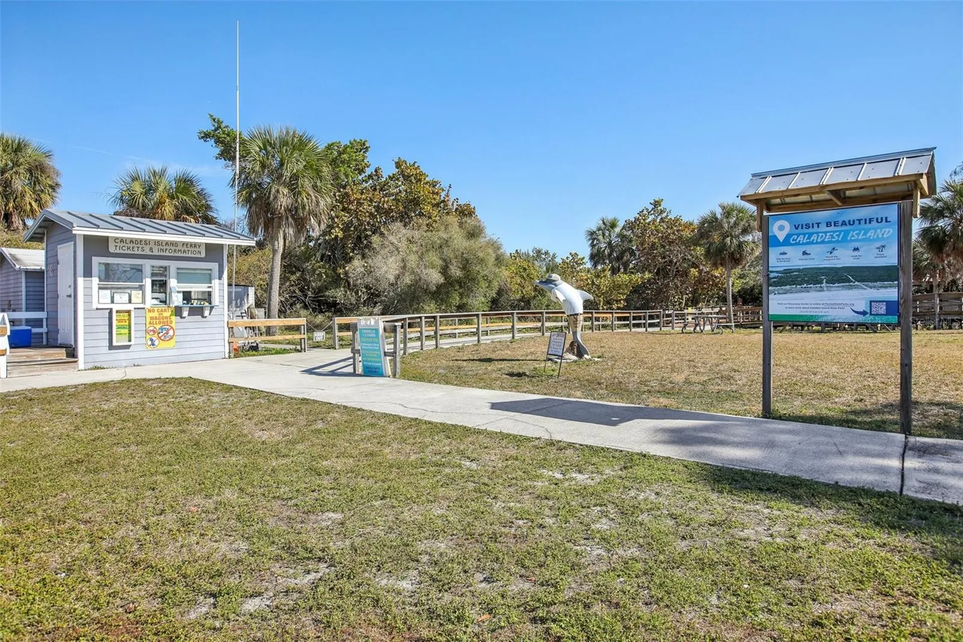 455 Alt 19 S Palm Harbor FL 34683