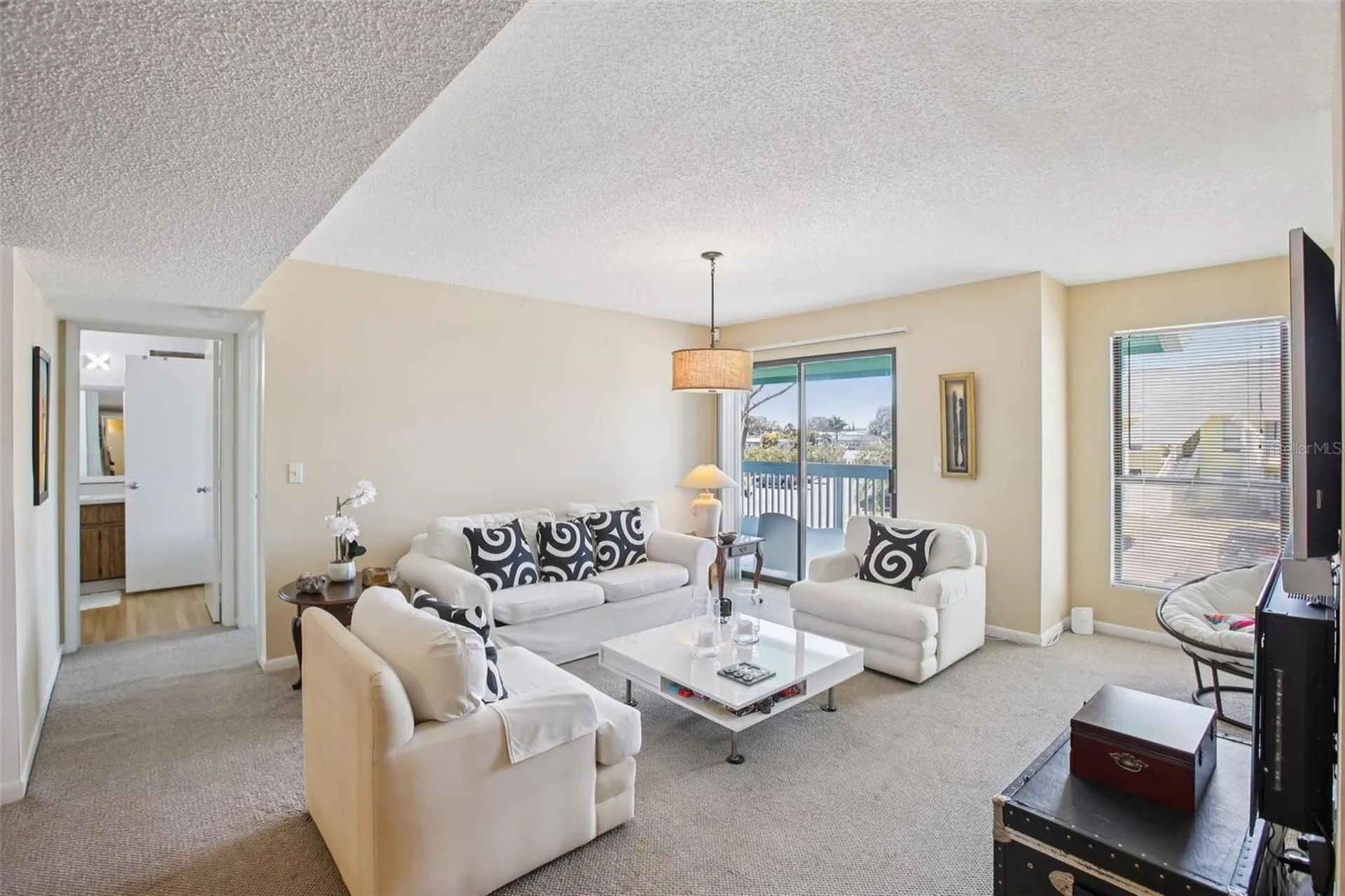 455 Alt 19 S Palm Harbor FL 34683