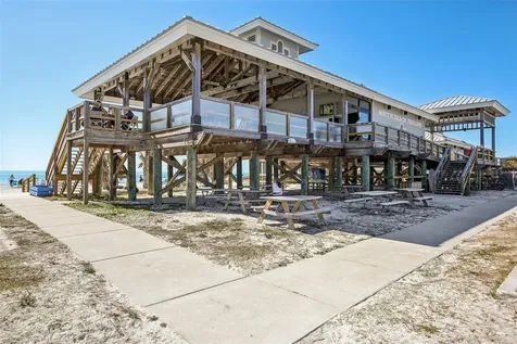 455 Alt 19 S Palm Harbor FL 34683
