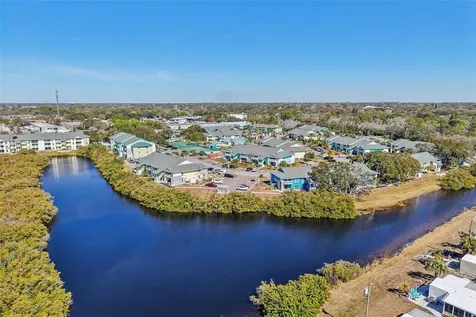 455 Alt 19 S Palm Harbor FL 34683