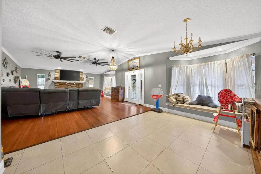 746 W Washington Avenue W Lake Helen FL 32744