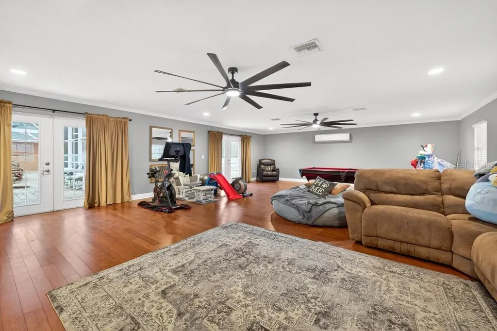 746 W Washington Avenue W Lake Helen FL 32744