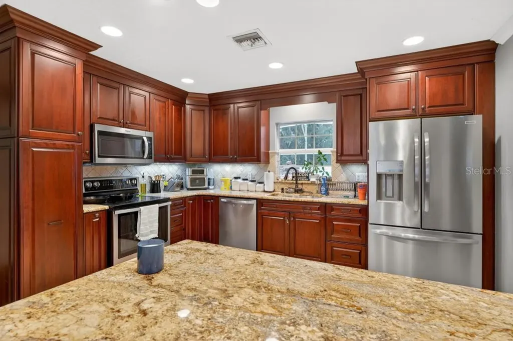 746 W Washington Avenue W Lake Helen FL 32744