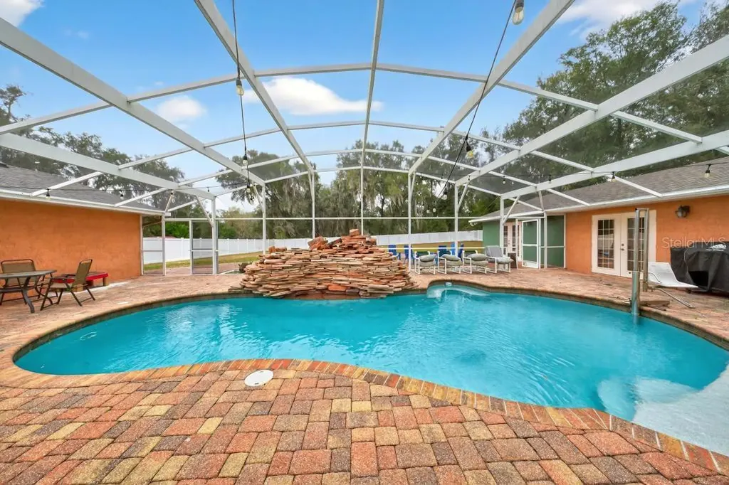 746 W Washington Avenue W Lake Helen FL 32744