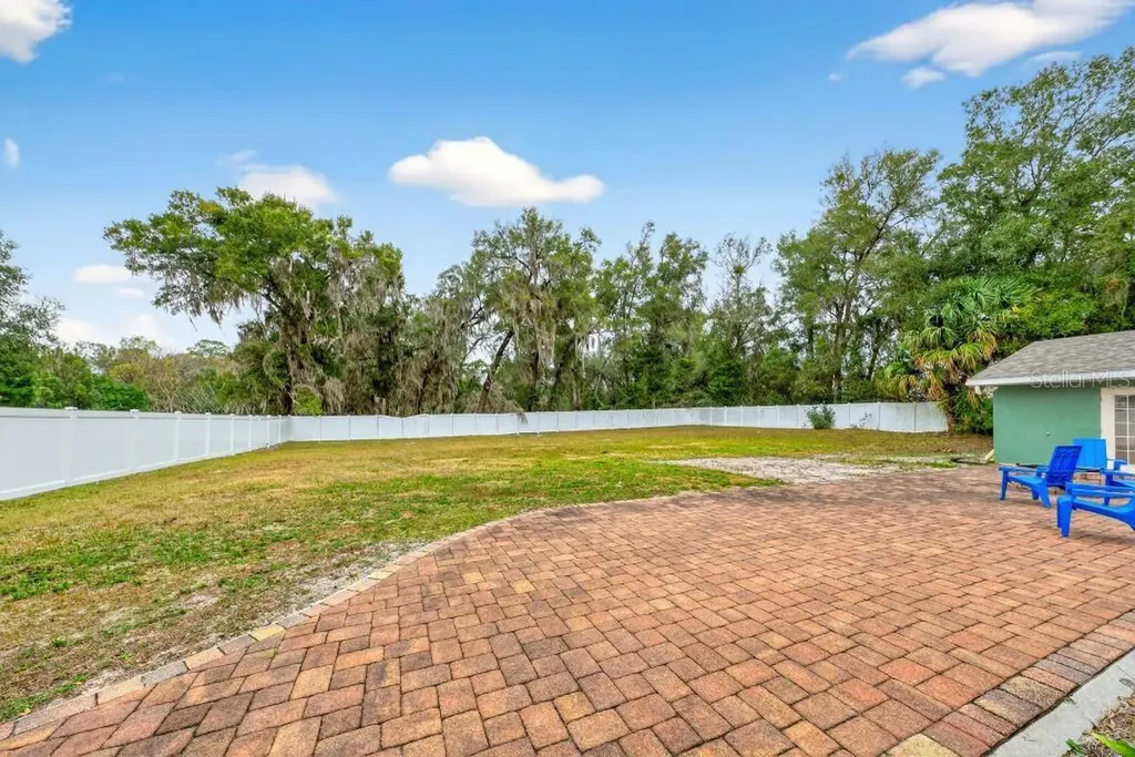 746 W Washington Avenue W Lake Helen FL 32744