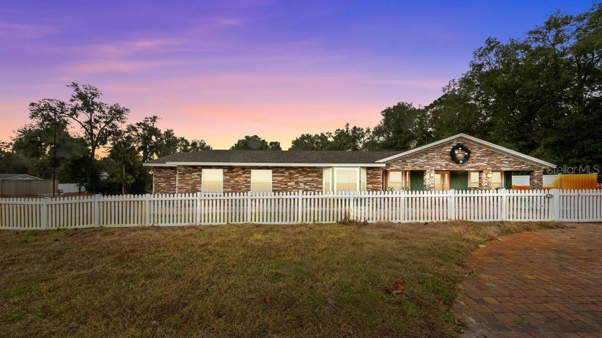 746 W Washington Avenue W Lake Helen FL 32744