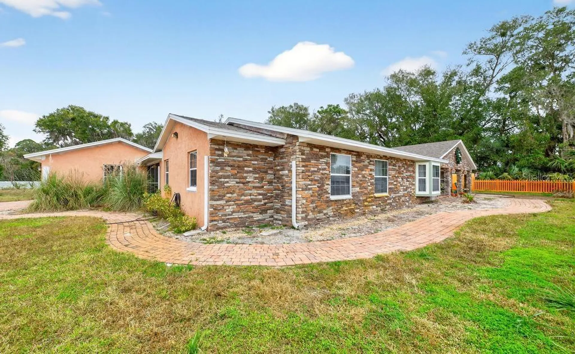 746 W Washington Avenue W Lake Helen FL 32744