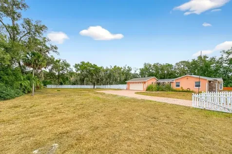 746 W Washington Avenue W Lake Helen FL 32744