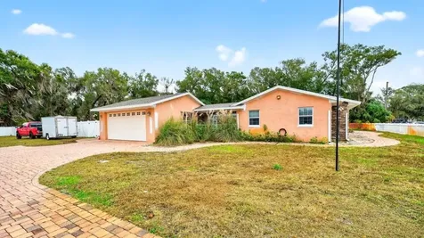 746 W Washington Avenue W Lake Helen FL 32744