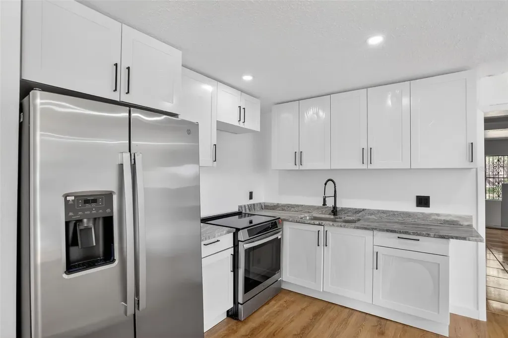 101 W Celeste Street Apopka FL 32703