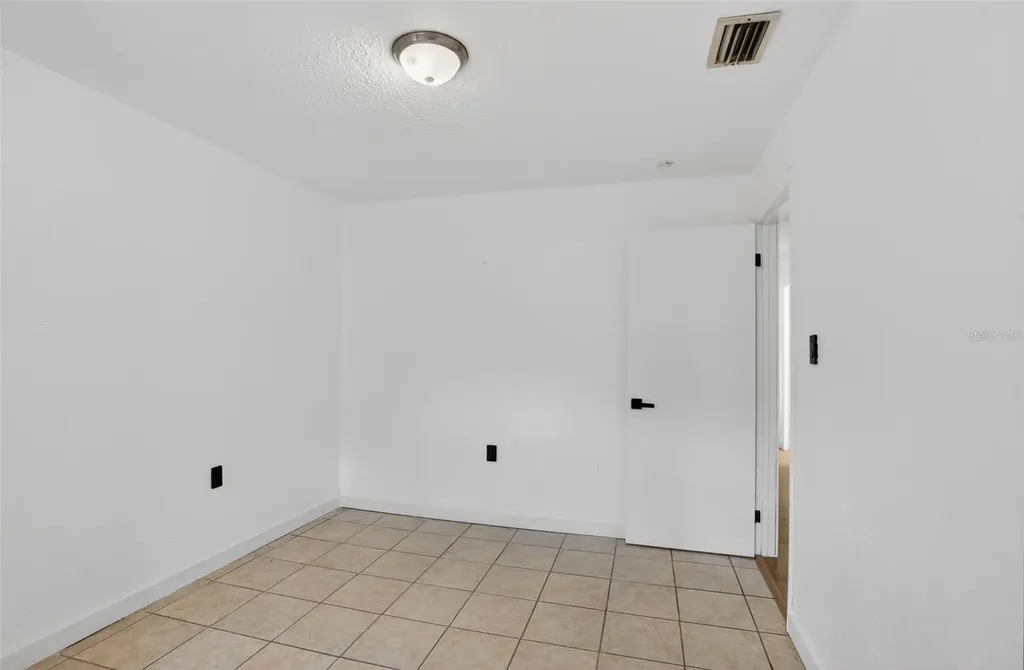 101 W Celeste Street Apopka FL 32703