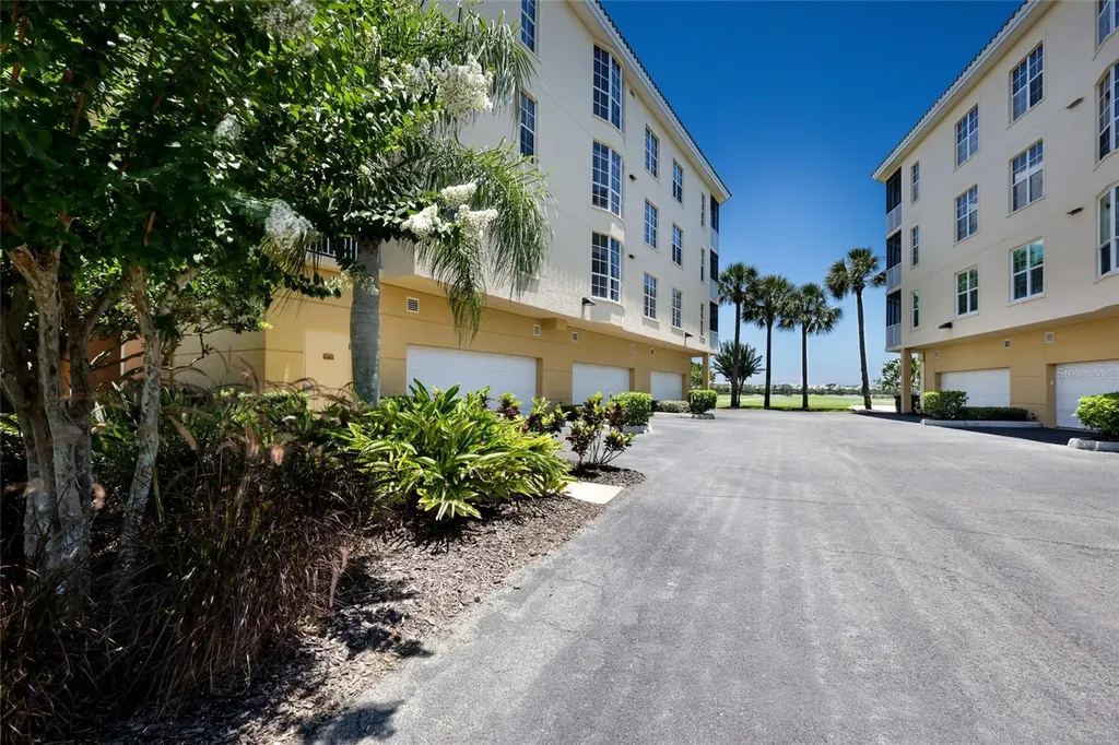 6422 Watercrest Way Lakewood Ranch FL 34202