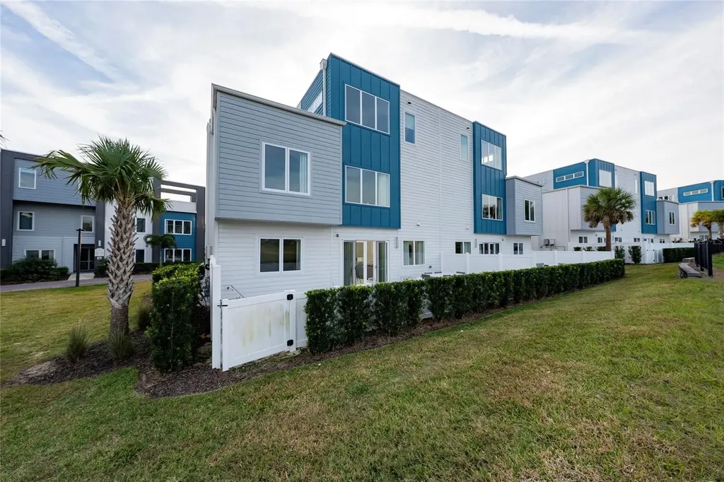 7740 Sandy Ridge Drive Reunion FL 34747