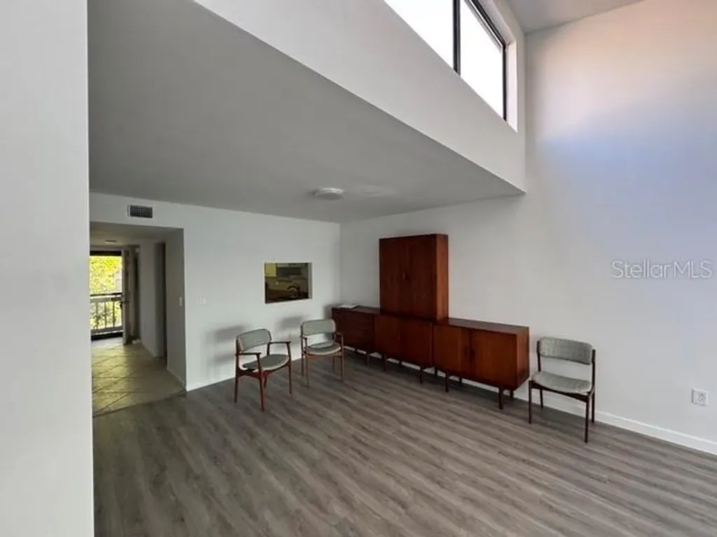 1511 Pelican Point Drive Sarasota FL 34231