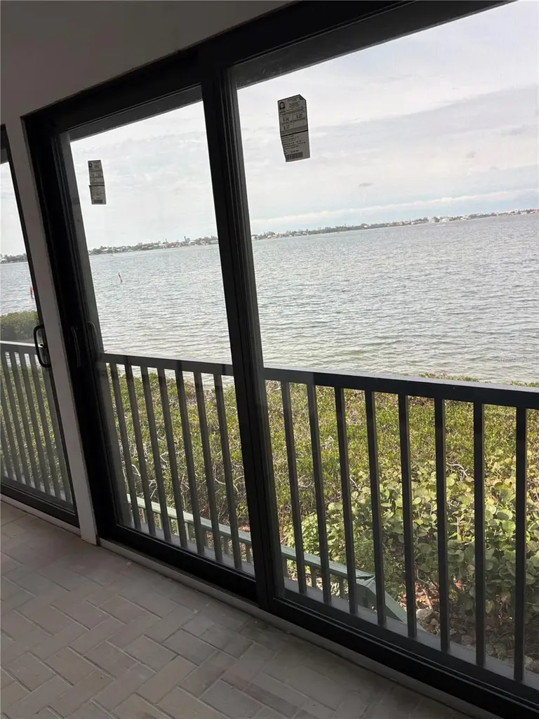 1511 Pelican Point Drive Sarasota FL 34231