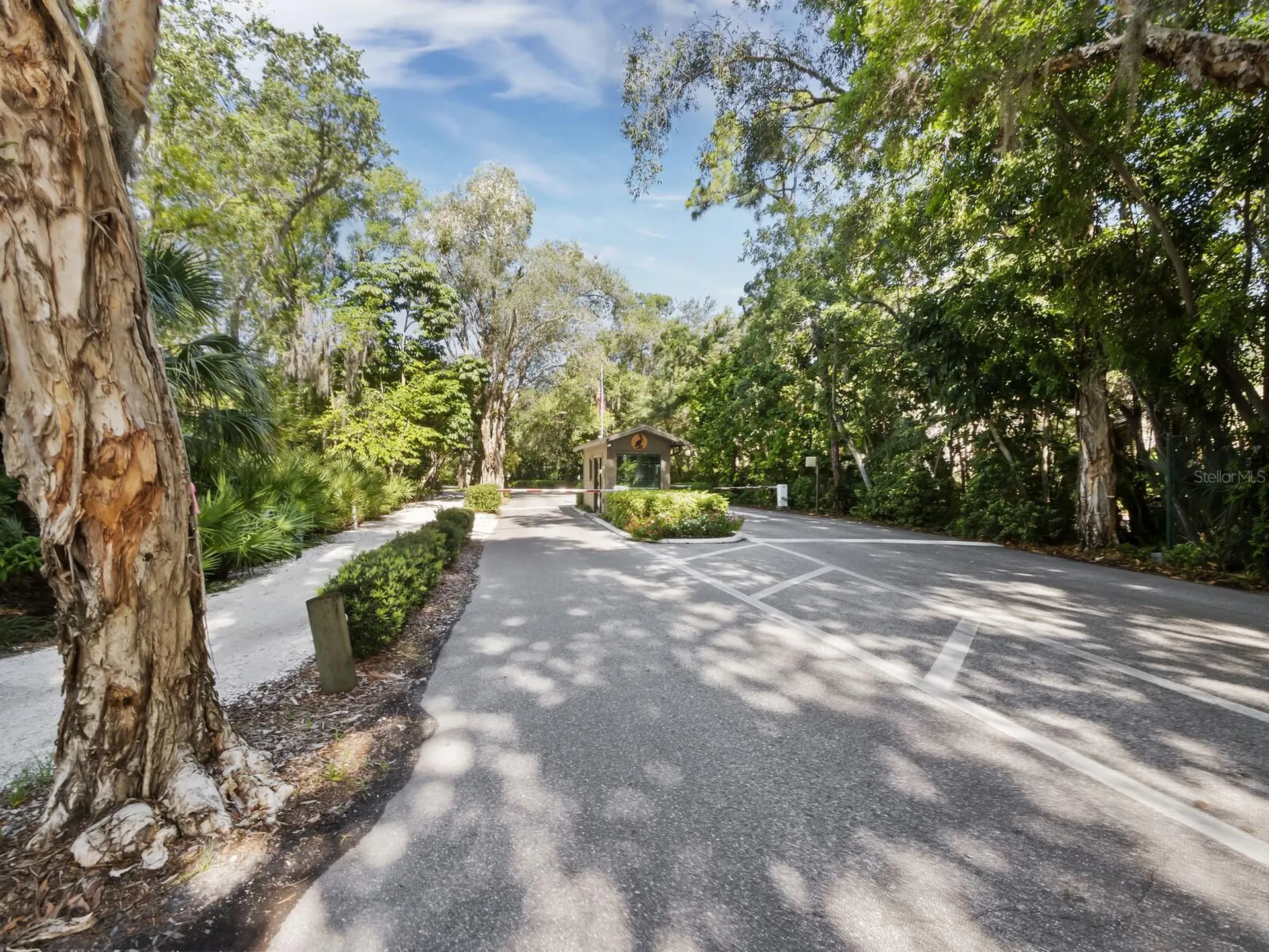 1511 Pelican Point Drive Sarasota FL 34231