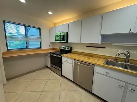 1511 Pelican Point Drive Sarasota FL 34231