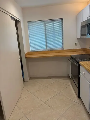 1511 Pelican Point Drive Sarasota FL 34231