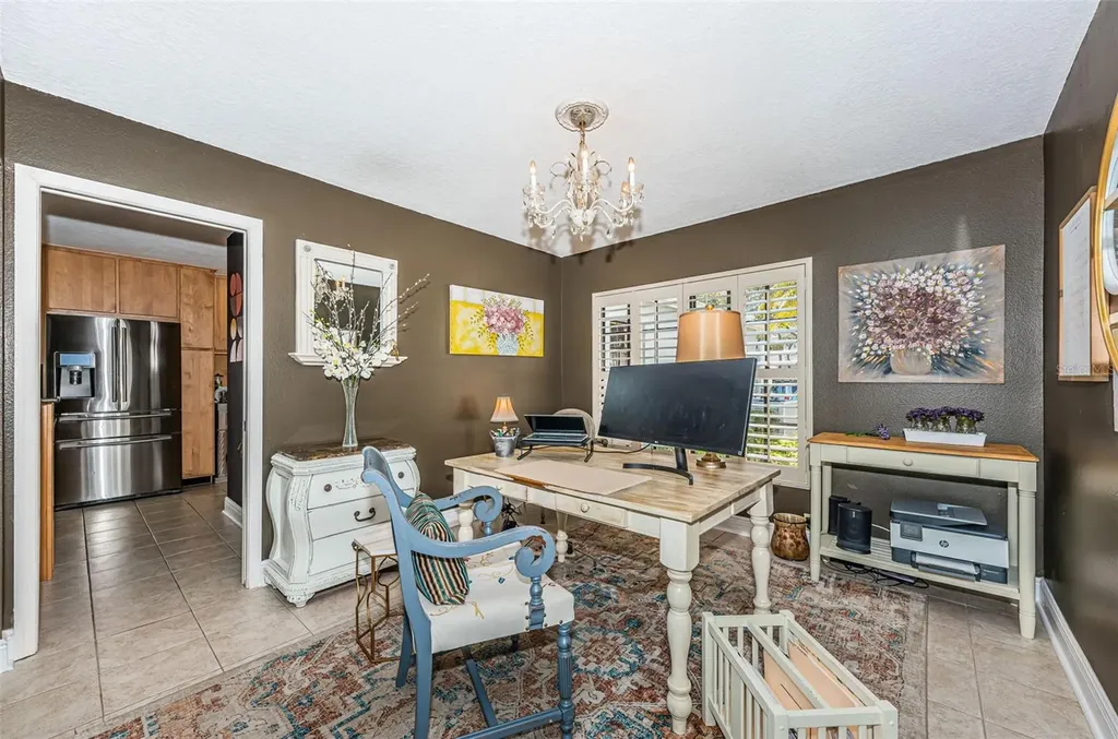 990 San Carlos Court NE St Petersburg FL 33702