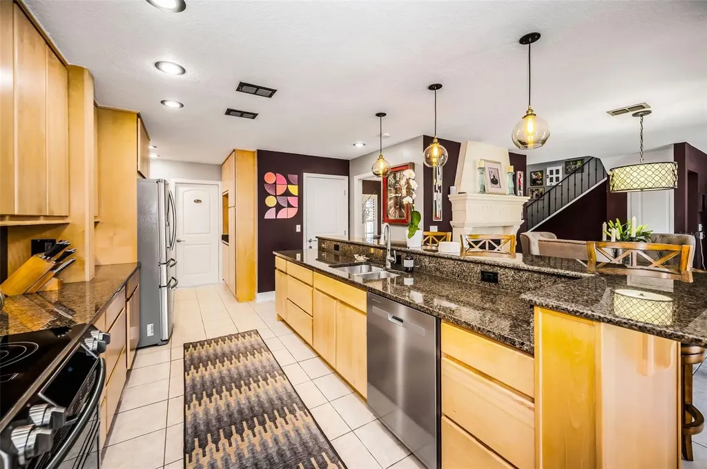 990 San Carlos Court NE St Petersburg FL 33702