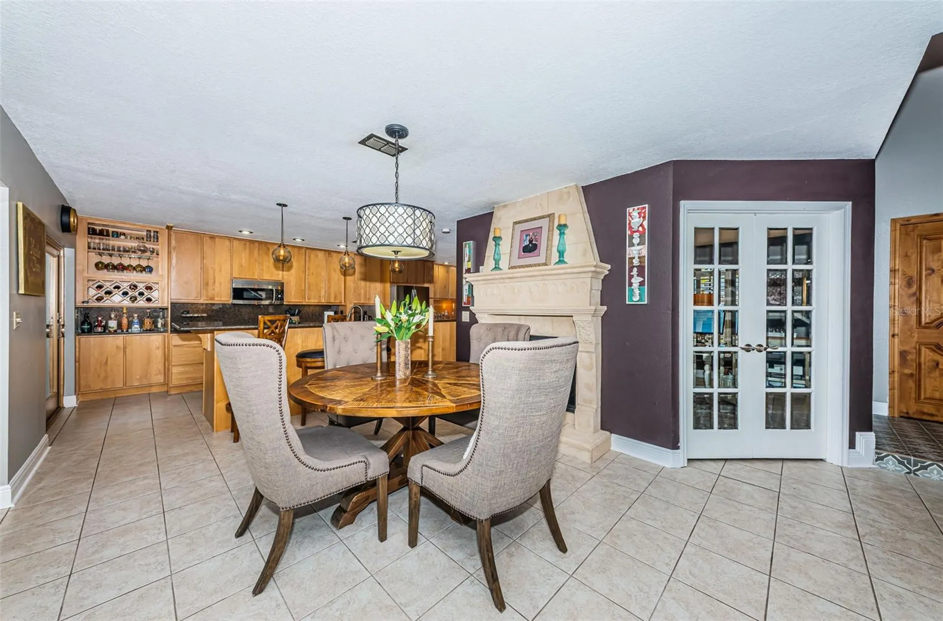 990 San Carlos Court NE St Petersburg FL 33702