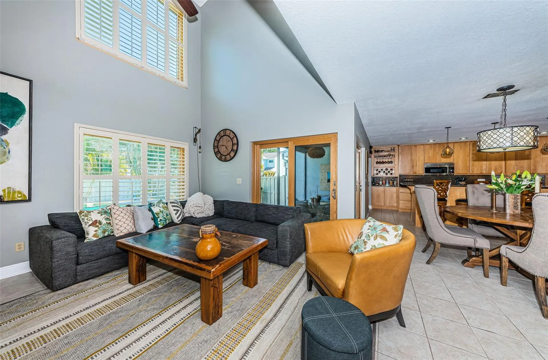 990 San Carlos Court NE St Petersburg FL 33702
