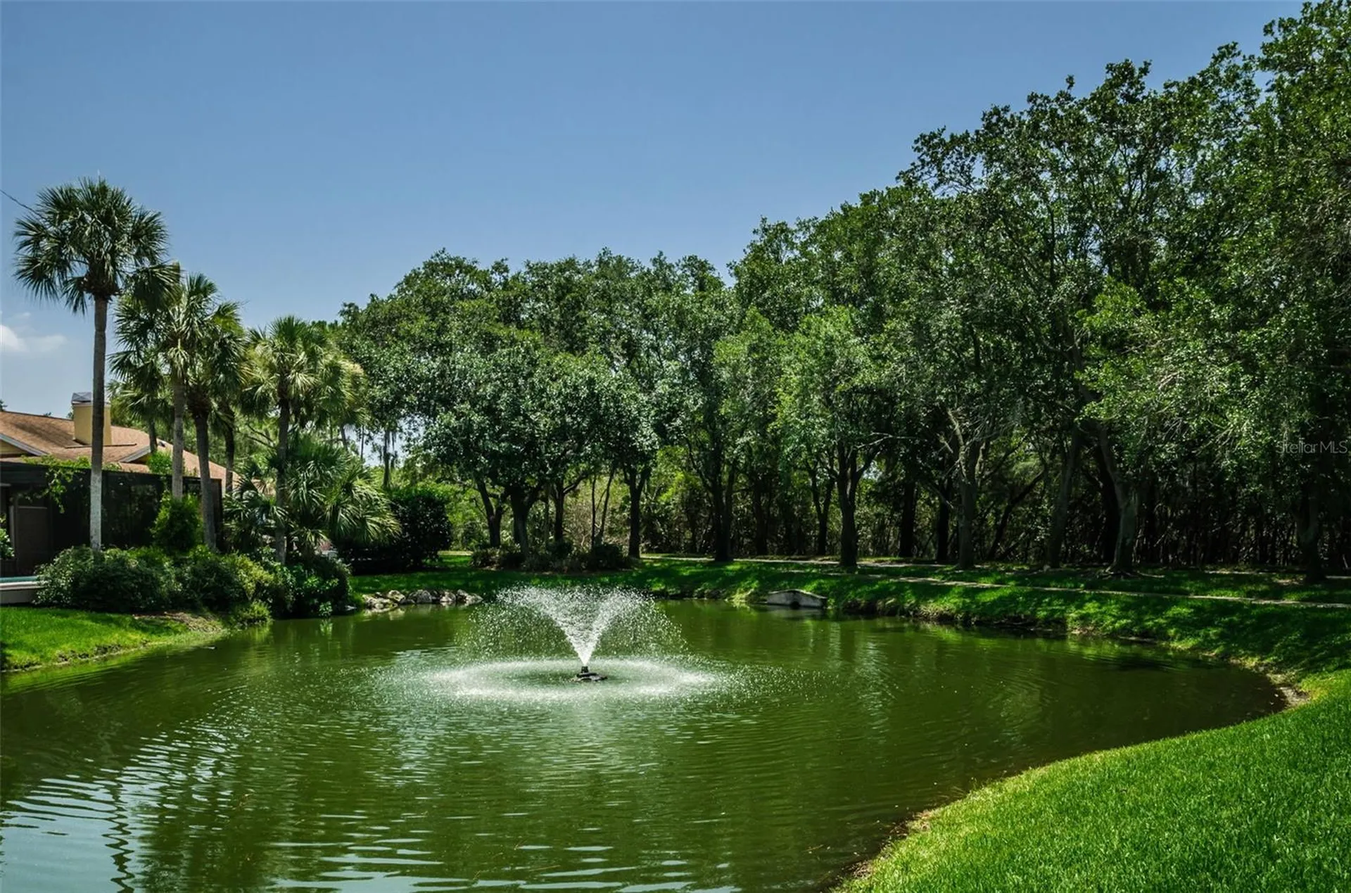 990 San Carlos Court NE St Petersburg FL 33702