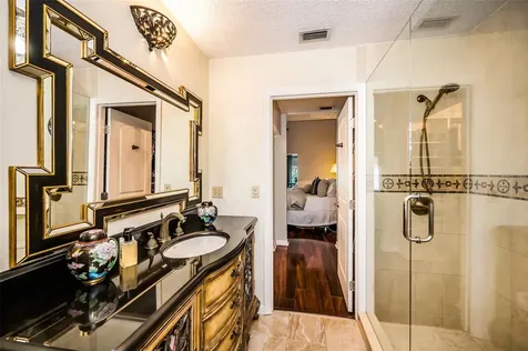 990 San Carlos Court NE St Petersburg FL 33702