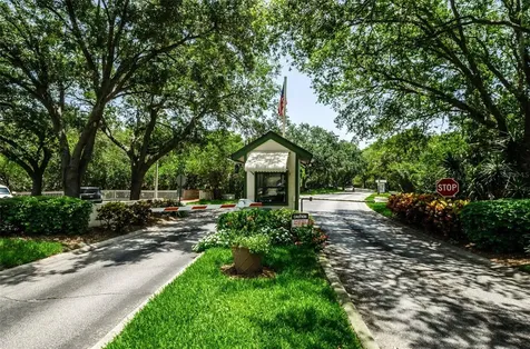 990 San Carlos Court NE St Petersburg FL 33702