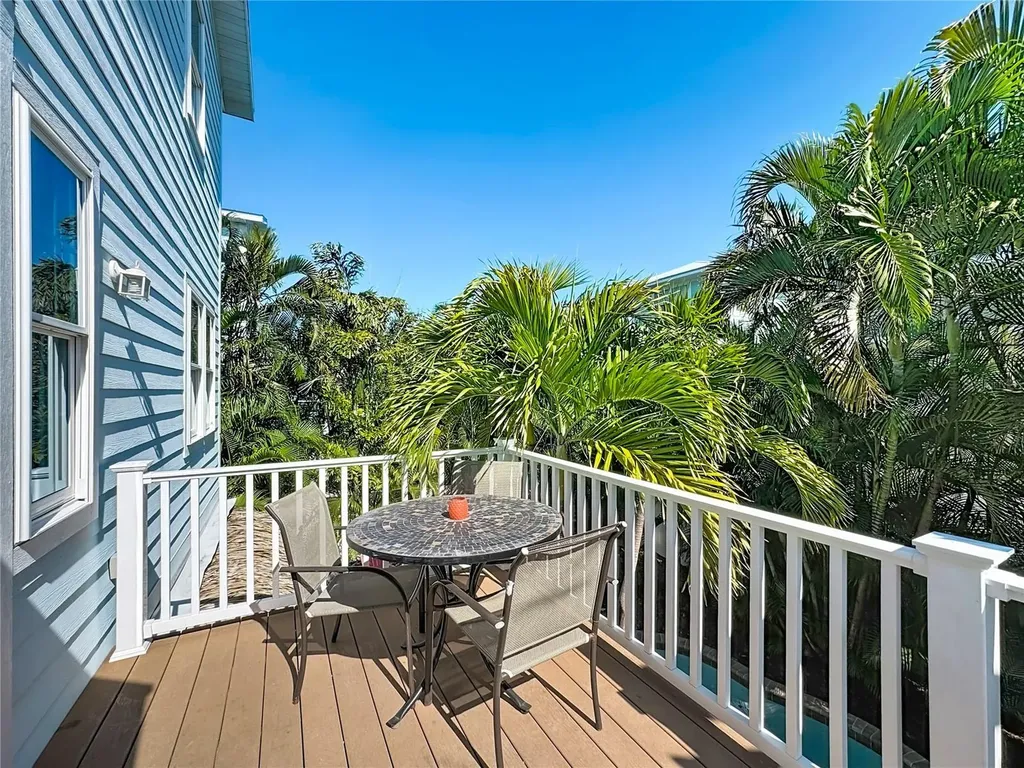 4805 2nd Avenue Holmes Beach FL 34217