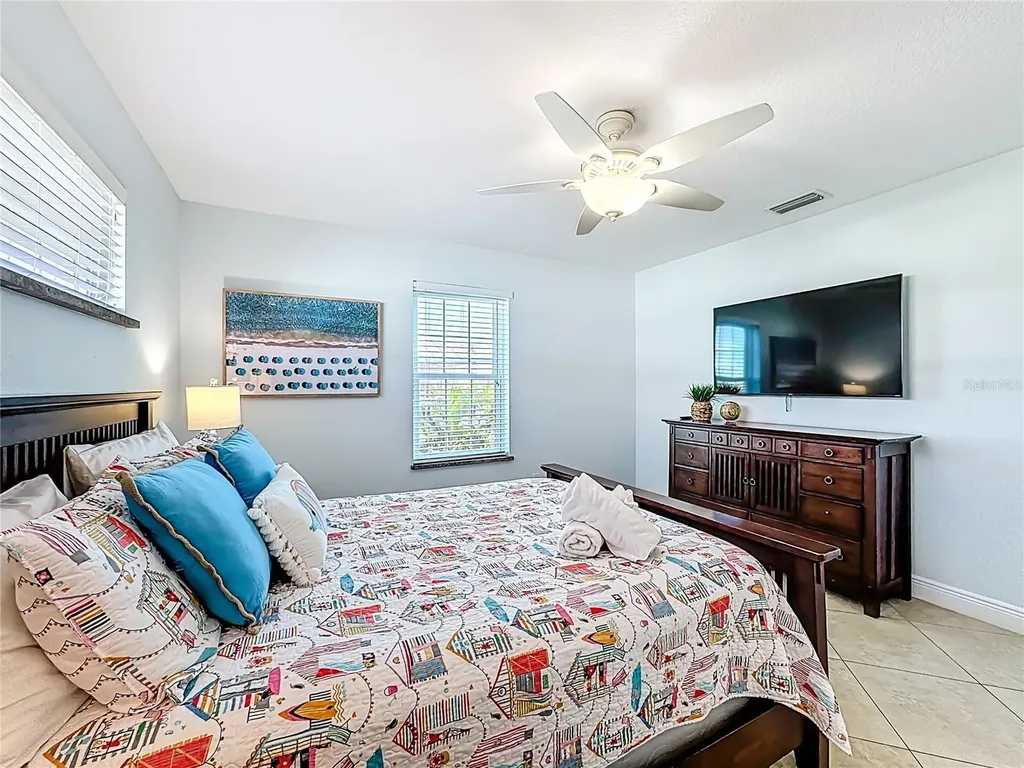 4805 2nd Avenue Holmes Beach FL 34217