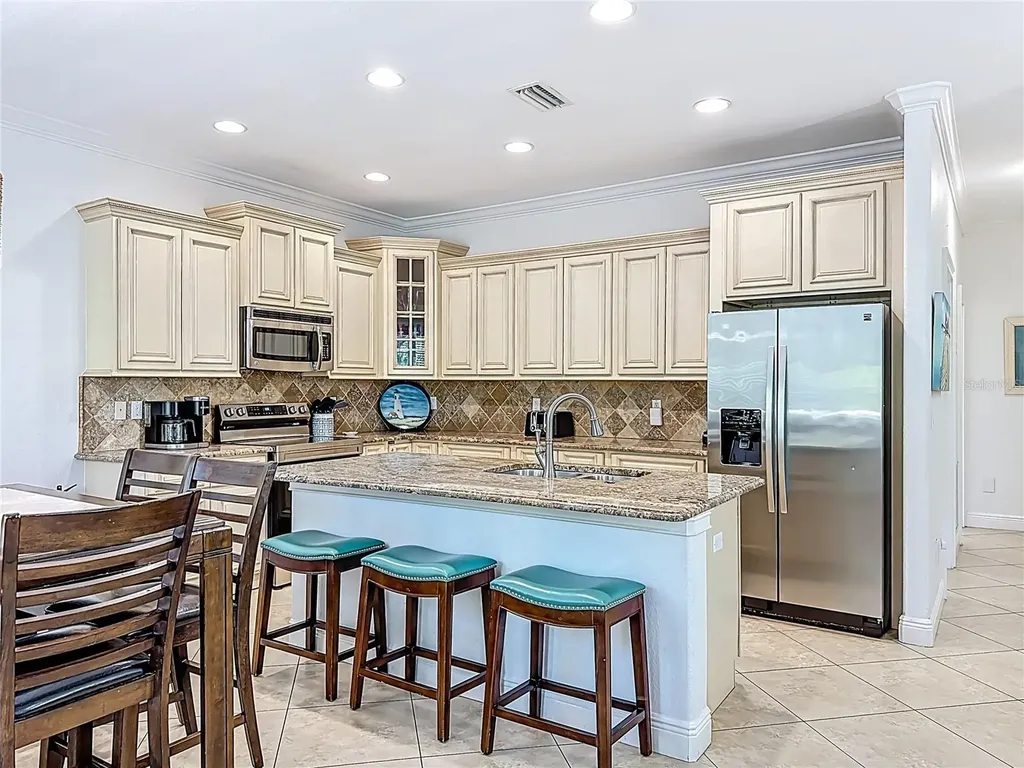4805 2nd Avenue Holmes Beach FL 34217
