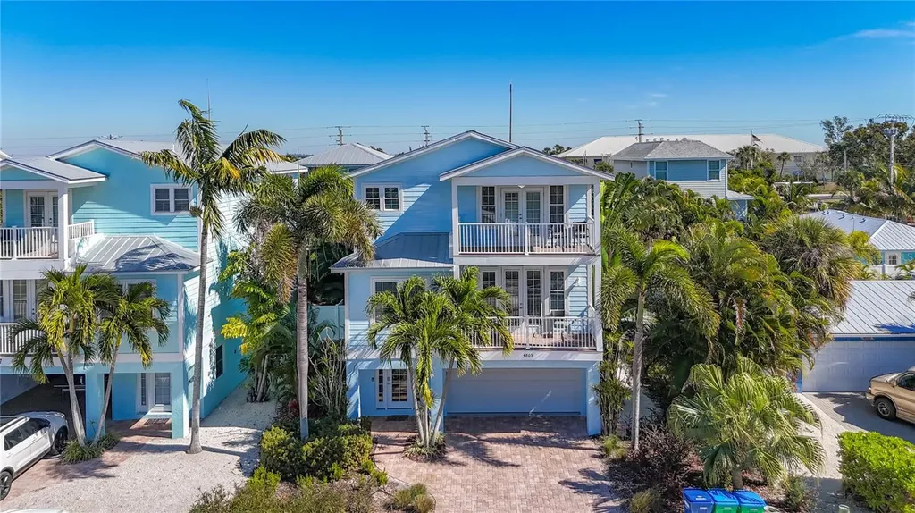4805 2nd Avenue Holmes Beach FL 34217