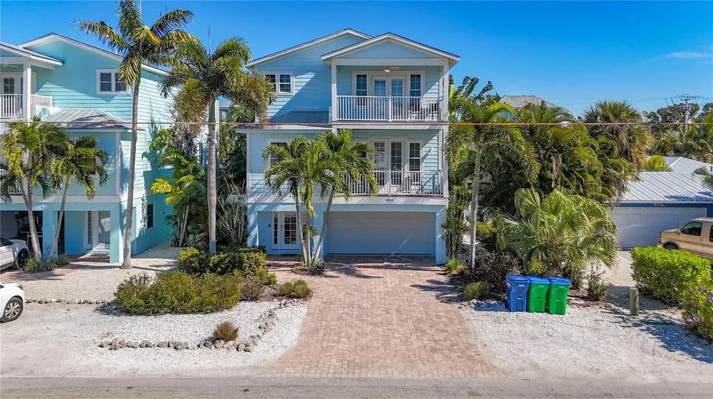 4805 2nd Avenue Holmes Beach FL 34217