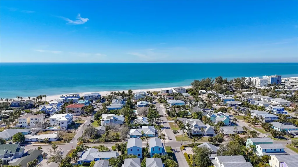 4805 2nd Avenue Holmes Beach FL 34217