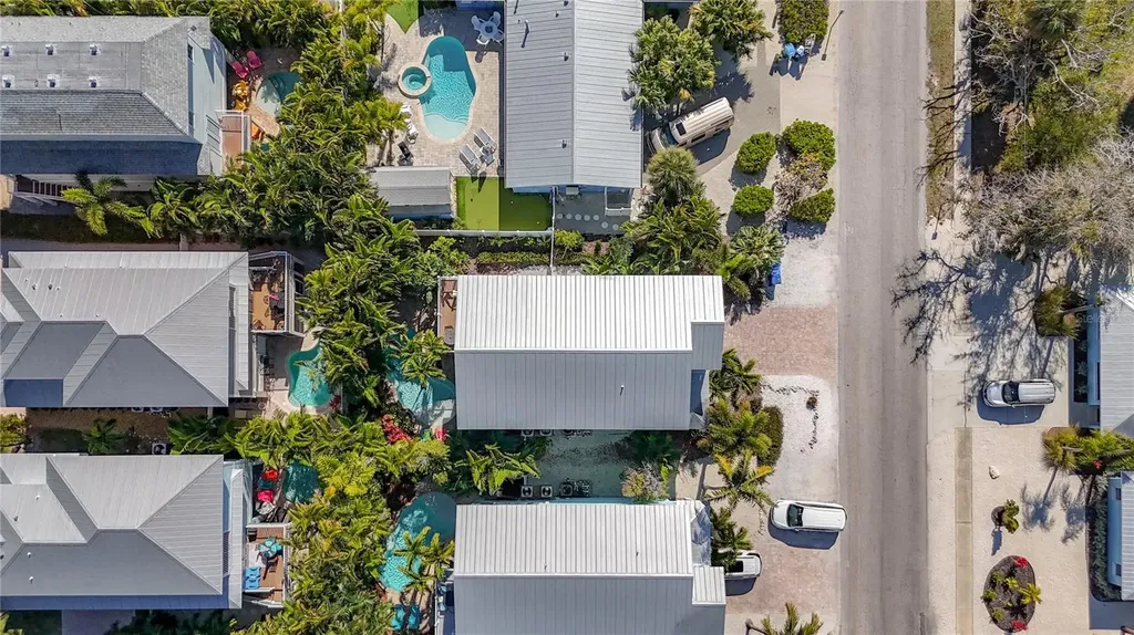 4805 2nd Avenue Holmes Beach FL 34217
