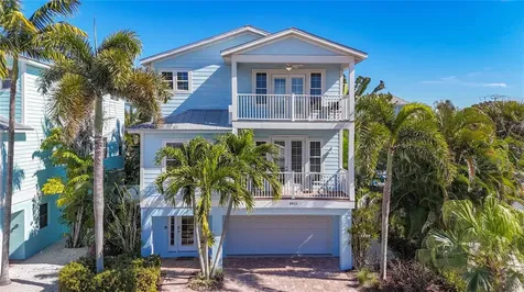 4805 2nd Avenue Holmes Beach FL 34217