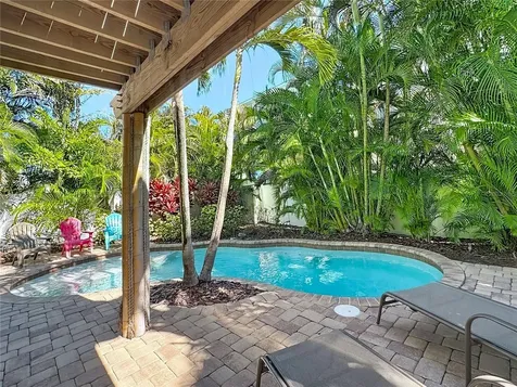 4805 2nd Avenue Holmes Beach FL 34217