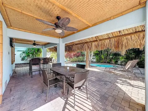 4805 2nd Avenue Holmes Beach FL 34217