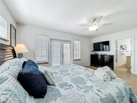 4805 2nd Avenue Holmes Beach FL 34217