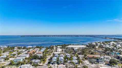 4805 2nd Avenue Holmes Beach FL 34217