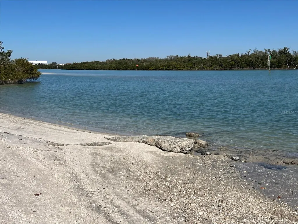 5824 Ocean Isle Drive Nokomis FL 34275