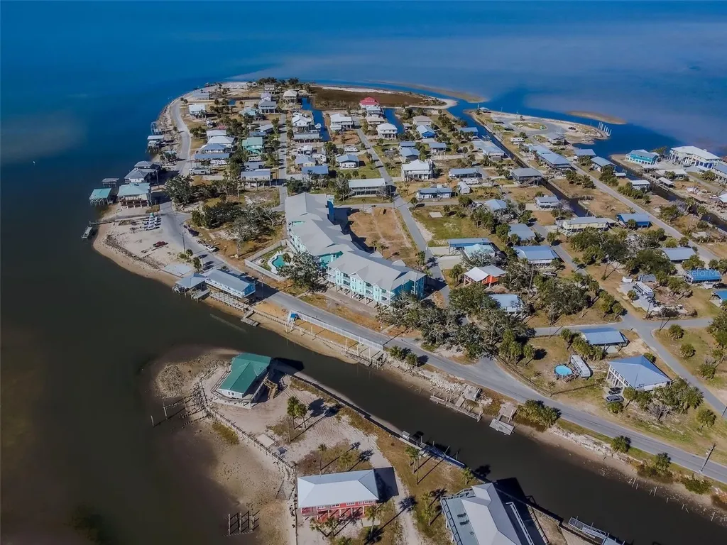 502 Main Street Horseshoe Beach FL 32648