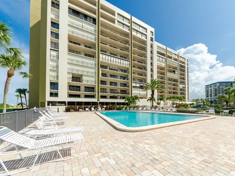 1480 Gulf Boulevard Clearwater Beach FL 33767