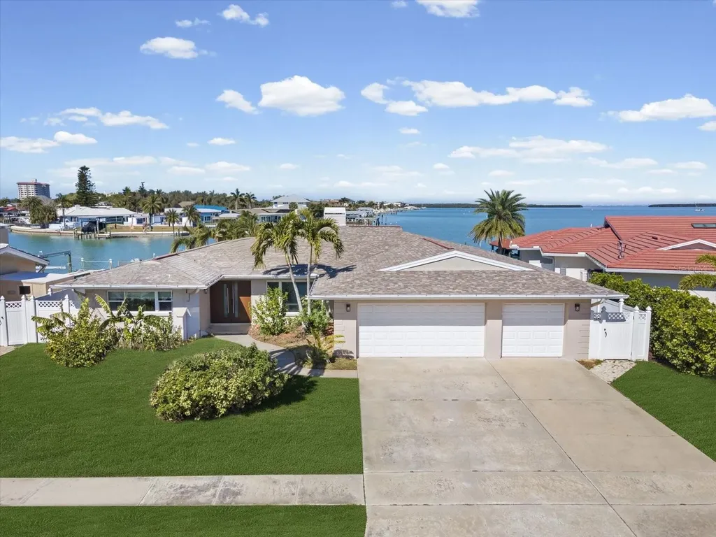 450 Palm Island NE Clearwater Beach FL 33767