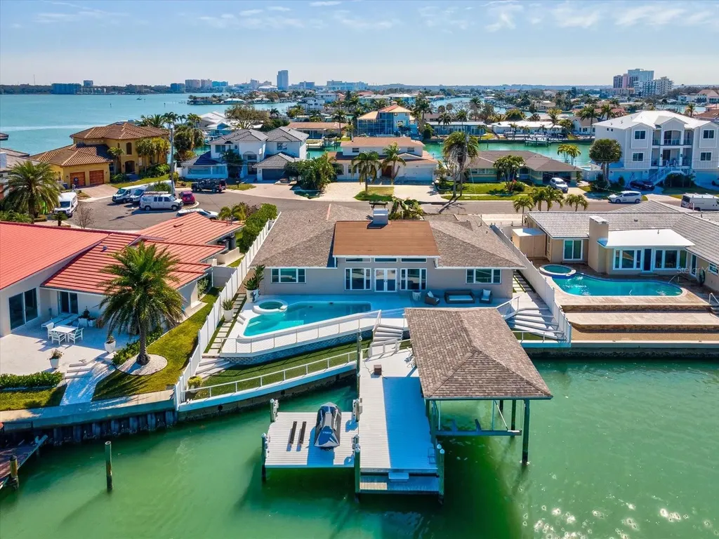 450 Palm Island NE Clearwater Beach FL 33767