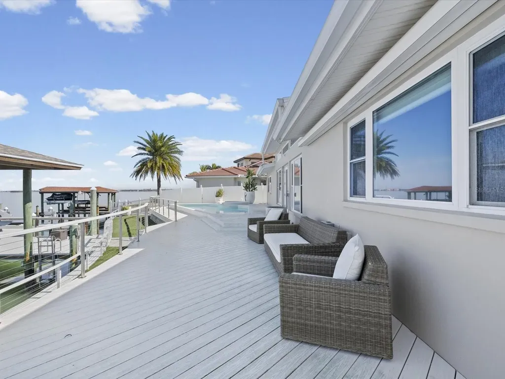 450 Palm Island NE Clearwater Beach FL 33767